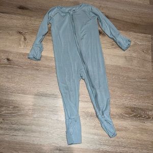 Little sleepies Stormy size 6-12 months